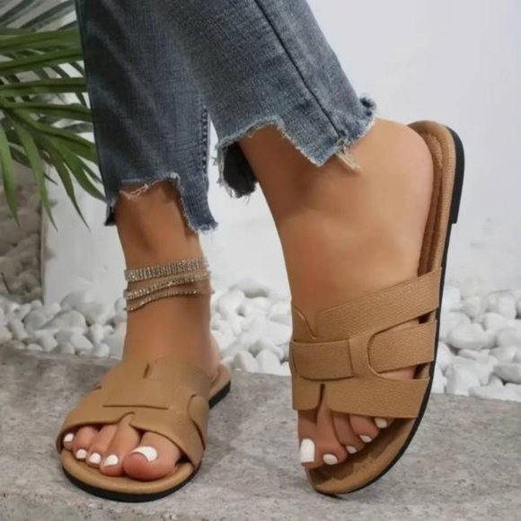 Brand New Camel / Tan Non-Slip Flat Slides Summer Sandals Open Round Toe Size 9 - Picture 3 of 3